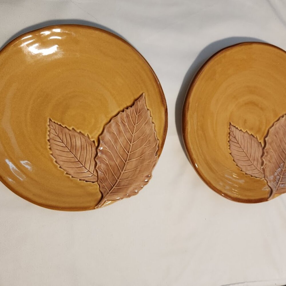 Vintage Linens N Things Tan Embossed Leaf Salad Plates